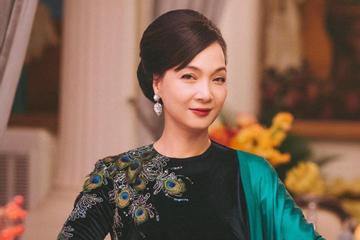 Clip NSND Lê Khanh bị gọi nhầm tên giữa sự kiện, cách xử lý đẳng cấp khiến dân tình nể phục