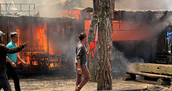 Nguyên nhân vụ cháy khu kinh tế đêm ở Măng Đen