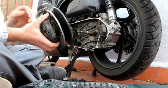 Xe máy có cần bảo dưỡng định kỳ đúng mốc hay 'hỏng đâu sửa đó'?
