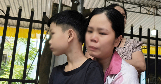 Tài xế taxi bị sát hại ở Quảng Trị: Vợ khóc nghẹn khi nhớ lại lời cuối của chồng