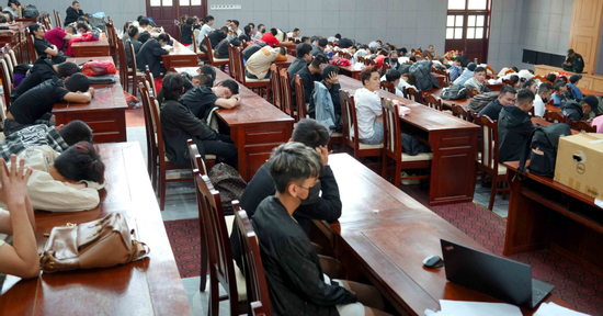 Bắt 343 đối tượng trở về từ 'ổ lừa đảo' tại Campuchia