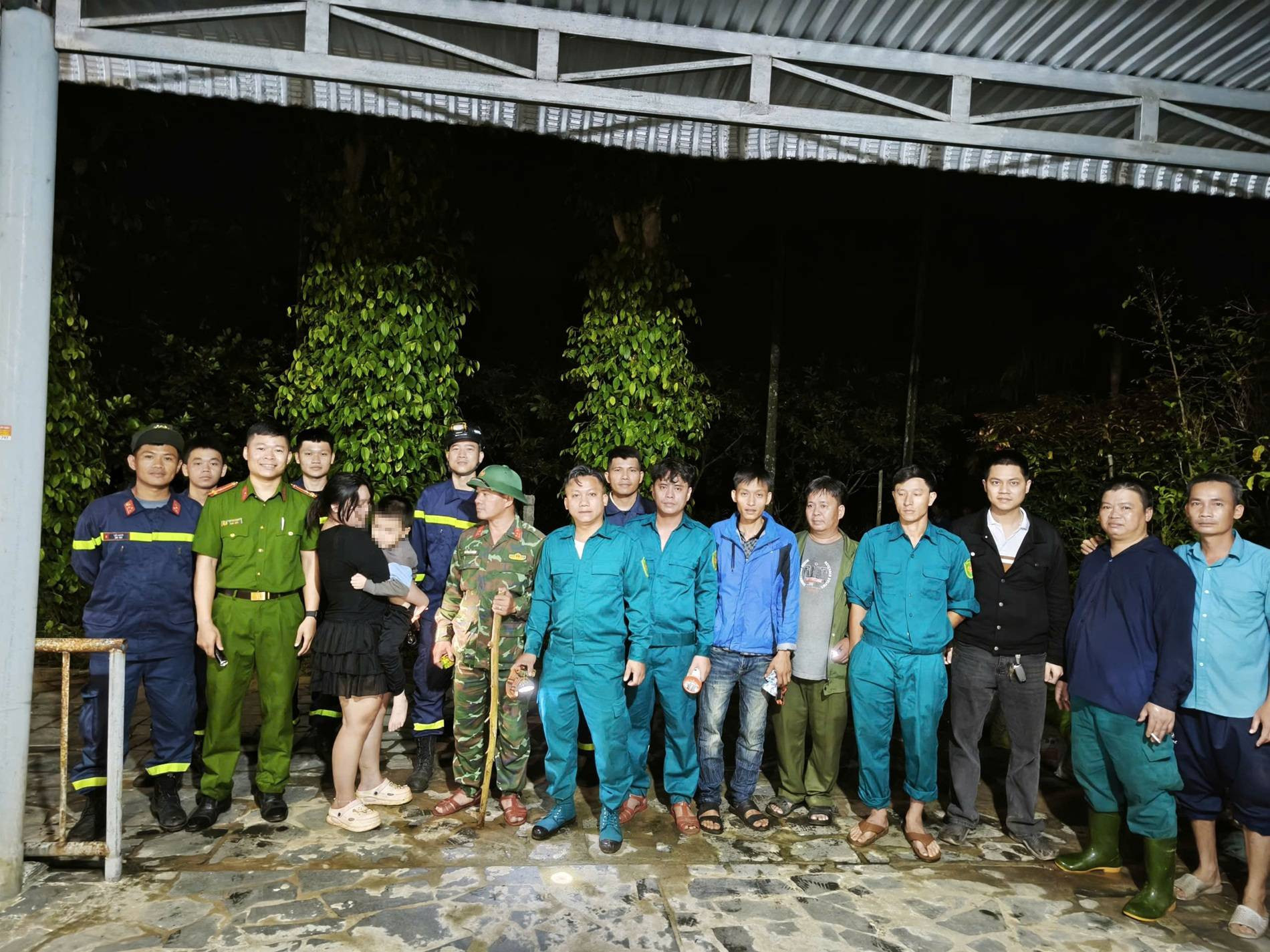 z7672054726700 256619fd51aed50b8740bf26a864b675 821.jpg