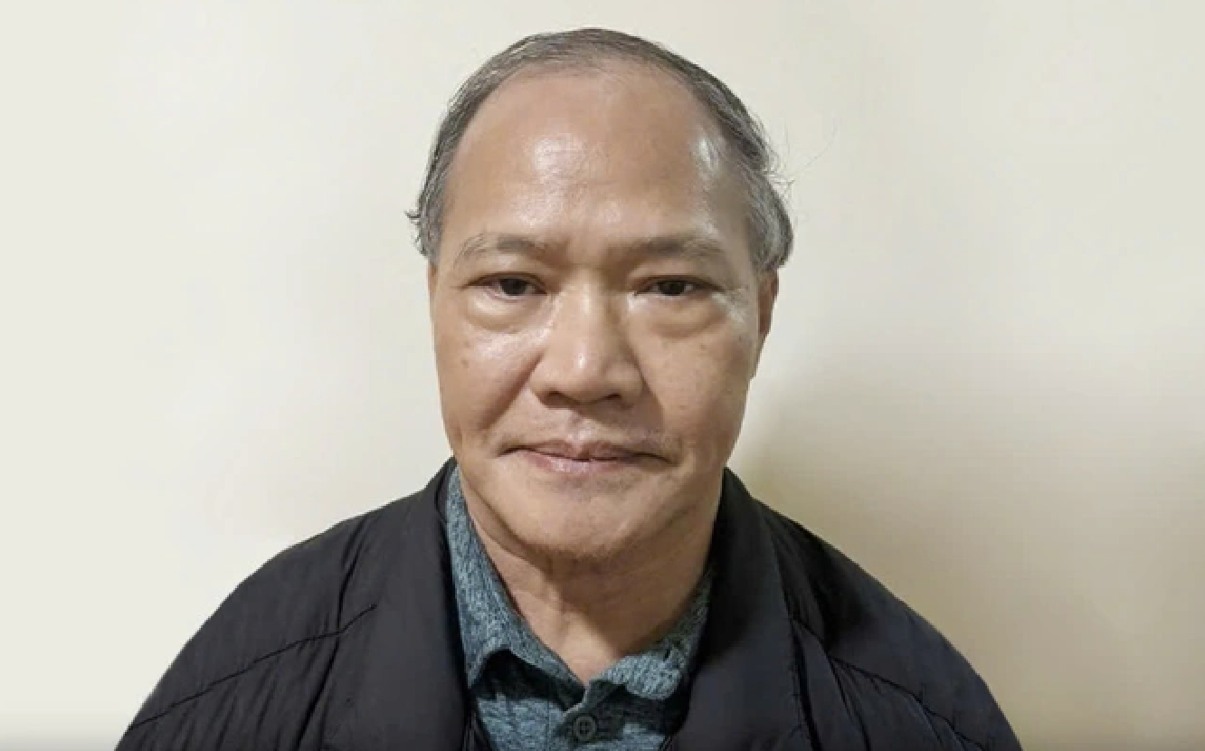 Cựu Thứ trưởng Hoàng Văn Thắng hầu toà vì cáo buộc nhận hối lộ - Ảnh 1.