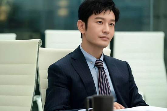 Huỳnh Hiểu Minh thi trượt đầu vào tiến sĩ, ở tuổi 48 vẫn quyết thành người có học vấn cao nhất gia đình