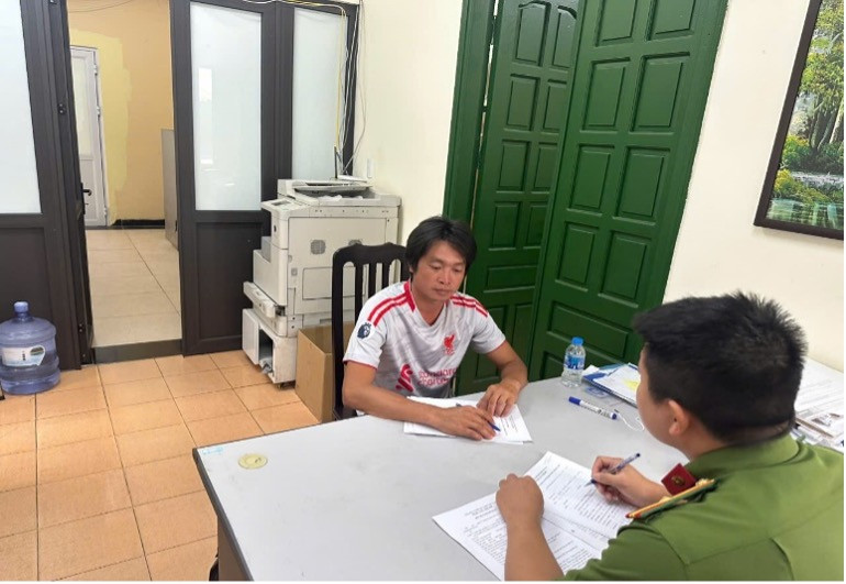 Kẻ gây án giết người ở Hà Nội trốn nã 14 năm bất ngờ ra đầu thú- Ảnh 1.