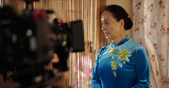 Phim có NSND Lê Khanh thu 20 tỷ, đè bẹp 'Quỷ nhập tràng 2'