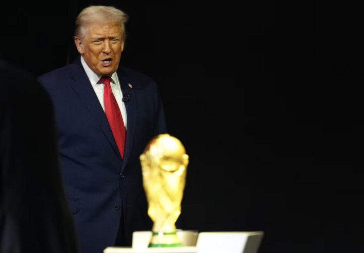 Người hâm mộ từ một số quốc gia dự World Cup hè này có thể phải đặt cọc tới 15.000 USD (khoảng 395 triệu đồng) để xin visa vào Mỹ. (Nguồn: Reuters)