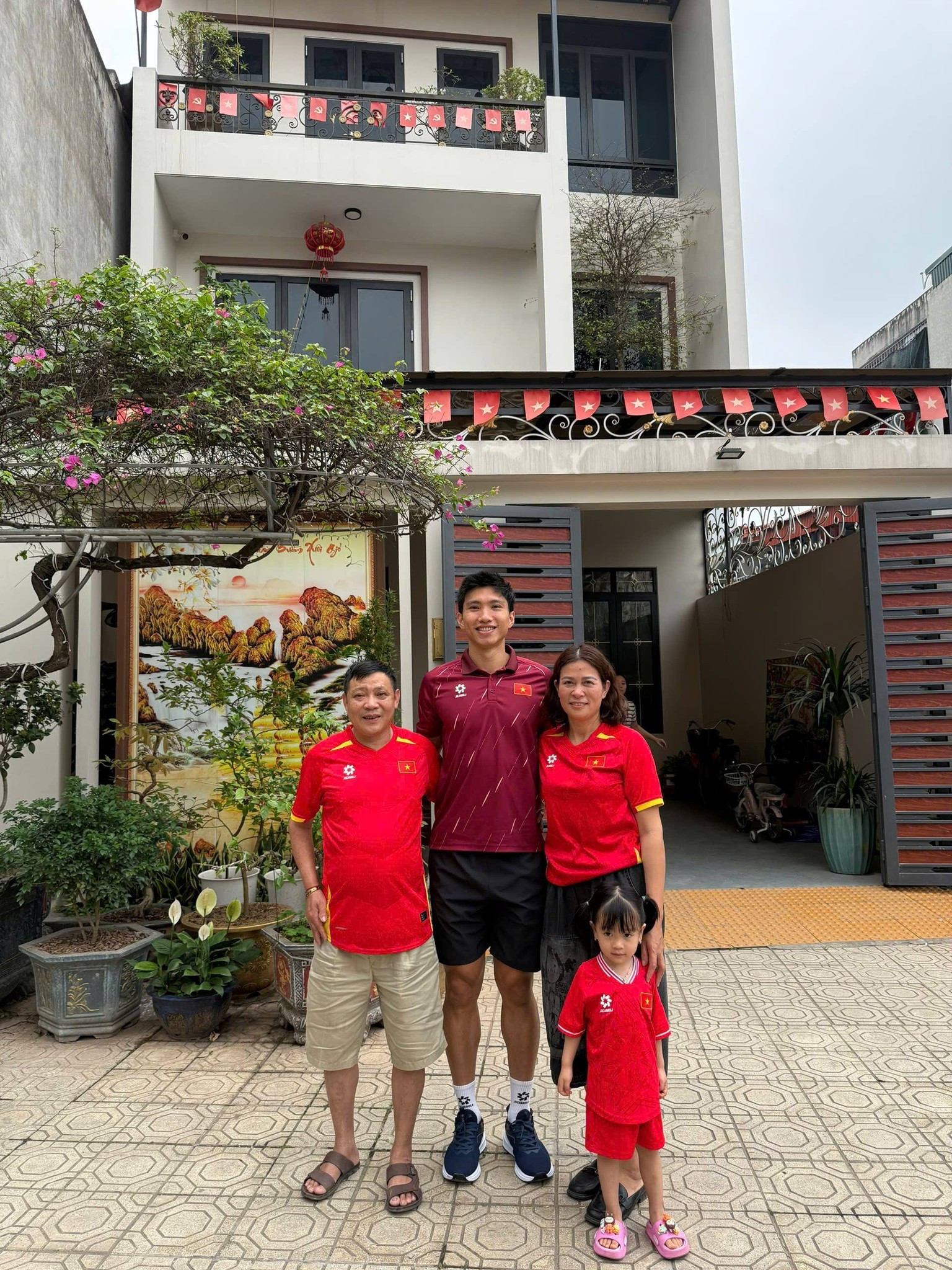 65753813820321765906626738715857240180596048n