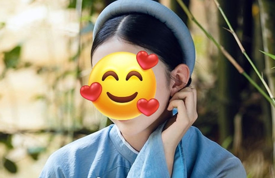 Nàng hậu Việt 'kỳ lạ' 14 năm mới có người kế vị: Đã học hành xịn còn dạy con miễn chê!