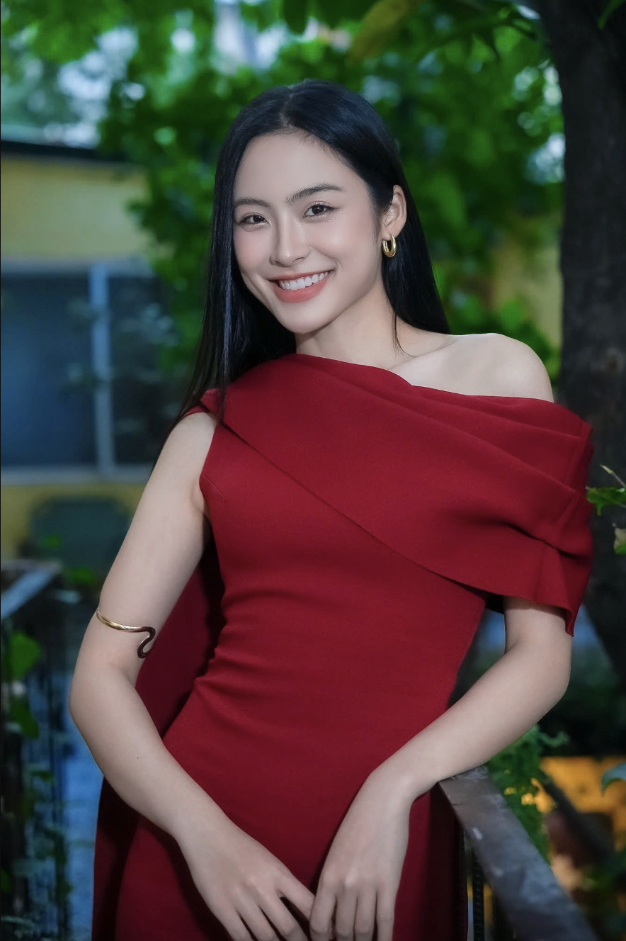 Á hậu quê Hải Phòng tăng 6kg, vóc dáng 'mình hạc xương mai' thay đổi thế nào? - Ảnh 5.