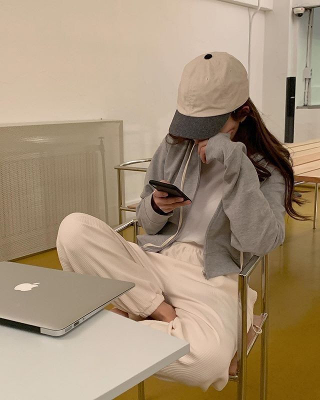 f47039ff7d047230c5d23f318ac89a91