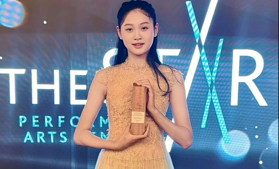 Con gái HH Hương Giang 13 tuổi cao 1m78, ẵm giải piano quốc tế - Ảnh 3