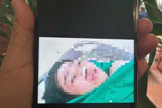 Danh tính nữ MC bị mời làm việc do đăng tin sai sự thật