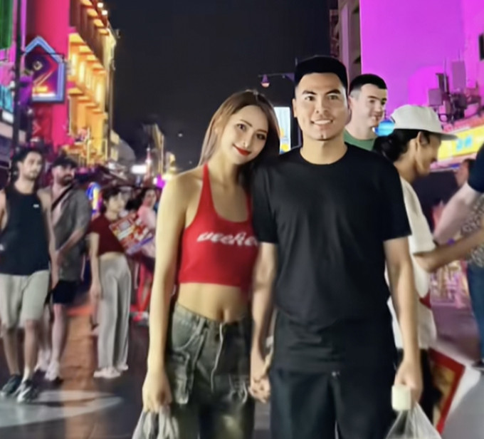 MC không được dùng tên thật trên sóng VTV vừa làm đám hỏi với cầu thủ nổi tiếng giàu có ra sao? - Ảnh 4.