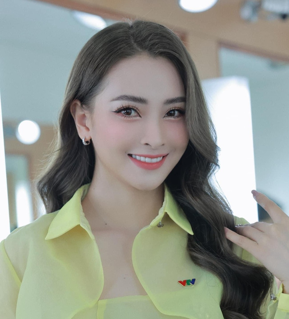 MC không được dùng tên thật trên sóng VTV vừa công khai tình cảm với cầu thủ Đức Huy hiện sống ra sao?- Ảnh 4.