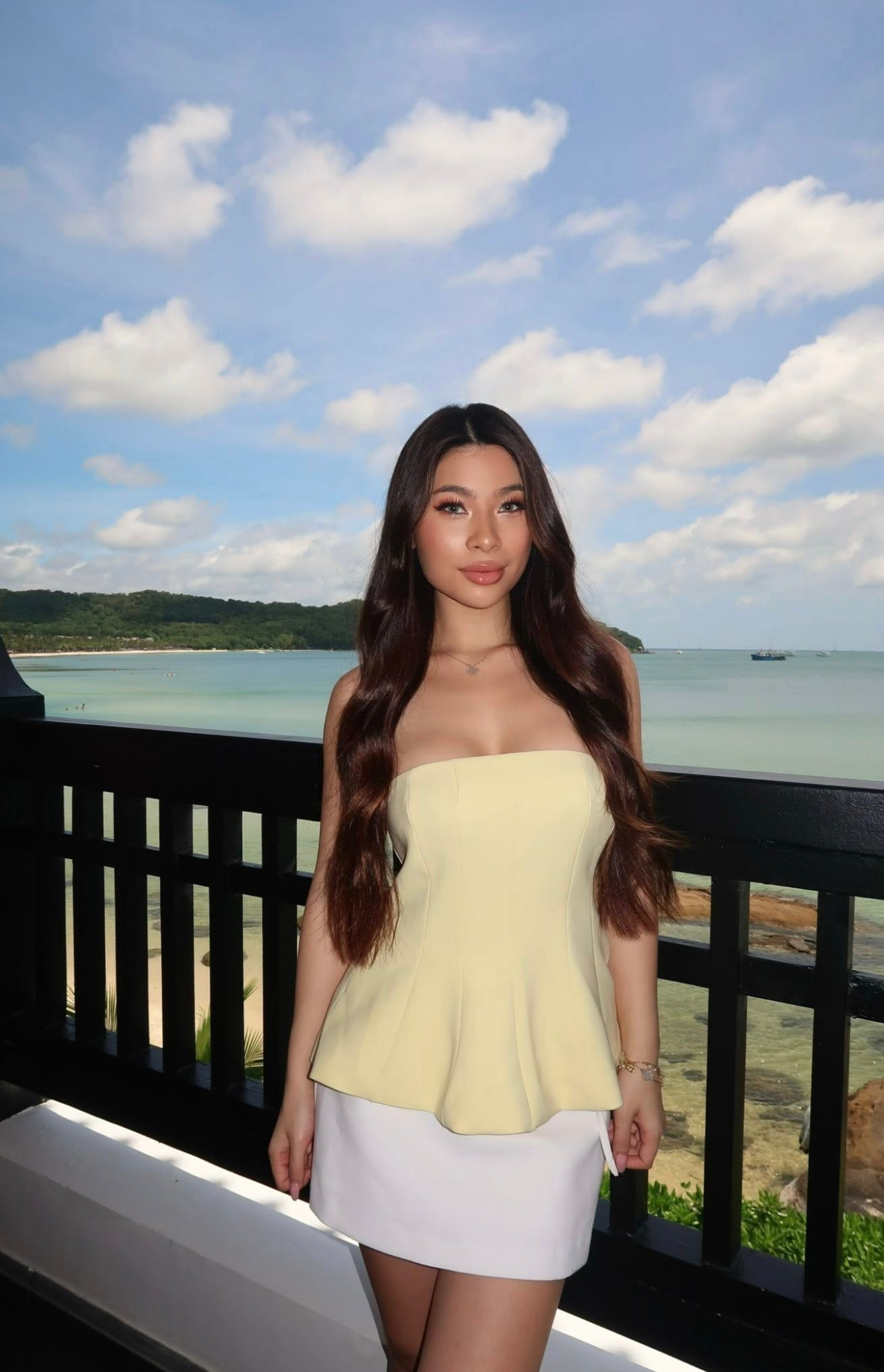 dien vien ly huong2.jpg