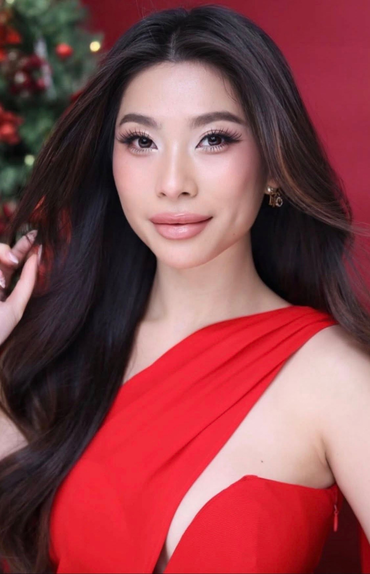 dien vien ly huong4.jpg