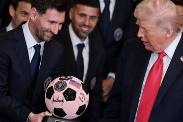 Messi 'đứng hình' khi Tổng thống Donald Trump bất ngờ nhắc tên Ronaldo tại Nhà Trắng