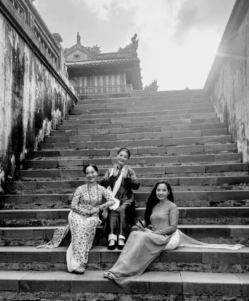 Hình ảnh đẹp của NSƯT Lê Vi ngày trở về Hà Nội - Ảnh 7.