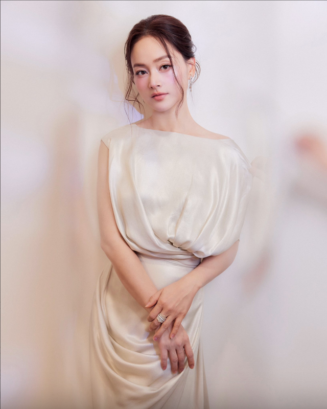 Sau ly hôn chồng Tây, Lan Phương lần đầu hé lộ “hạnh phúc mới” khiến nhiều người bất ngờ - Ảnh 1.