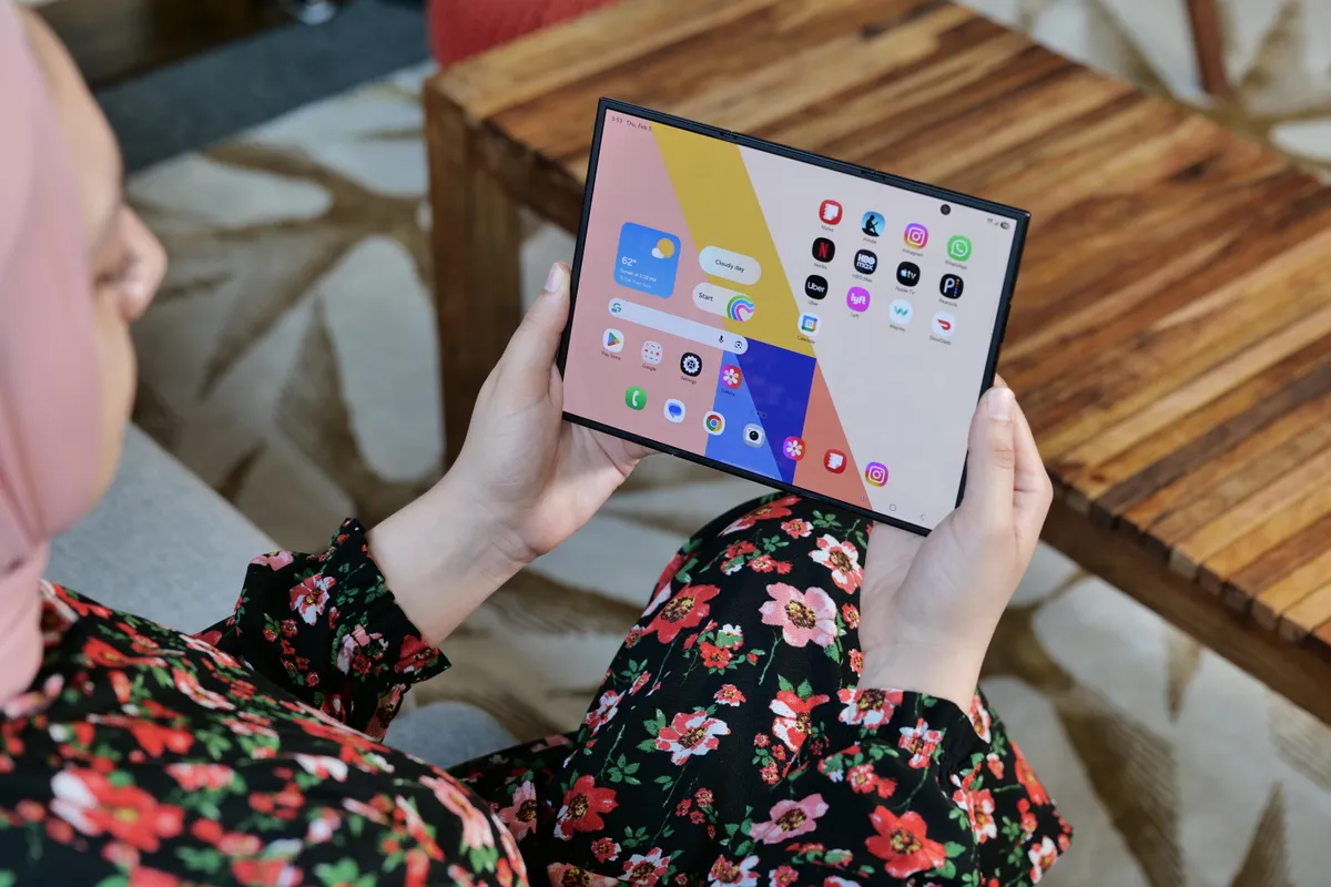 Galaxy Z TriFold 2.png