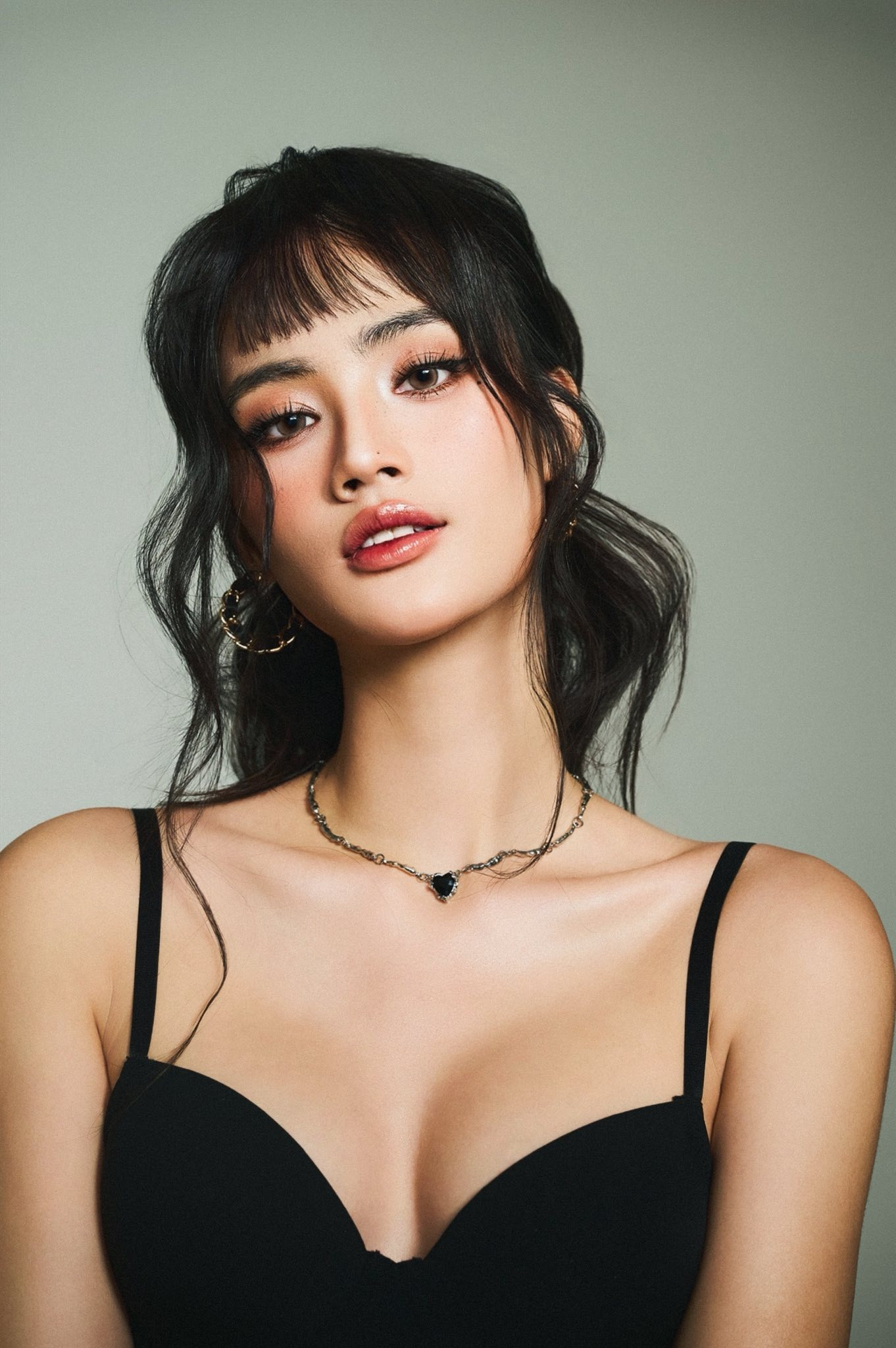 Hoa hậu Ý Nhi khoe vóc dáng quyến rũ khi du học Úc năm 2026 - Ảnh 5.