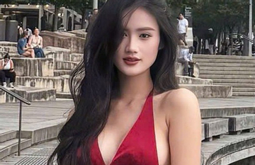 Hoa hậu quê Gia Lai khoe vóc dáng 'mình hạc xương mai' khi du học Úc