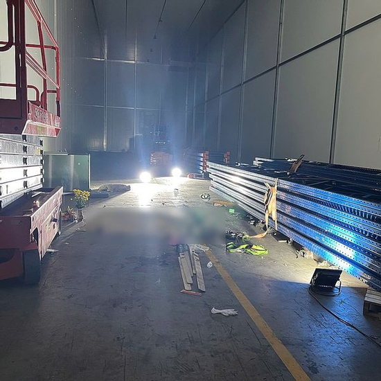 Sập trần kho KCN Sóng Thần khiến 4 người thương vong