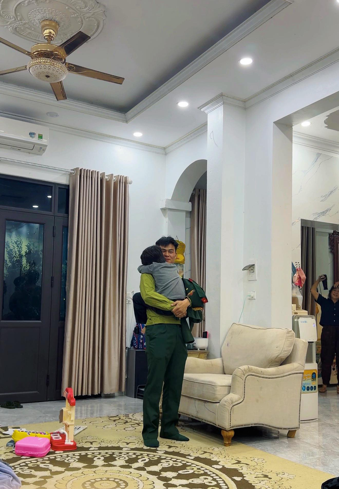 Hòa Minzy công bố đám cưới cùng Văn Cương: Những điều thú vị về bé Bo - Ảnh 3.