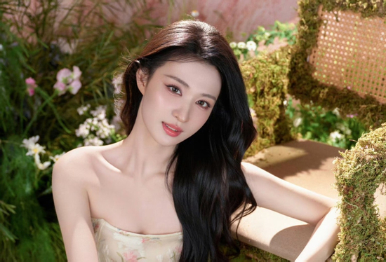 Tử vi thứ Năm 2/4/2026 của 12 con giáp: Dần - Ngọ quý nhân tụ hội, công việc suôn sẻ trăm bề