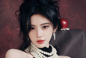 Đòn hiểm vào Cúc Tịnh Y