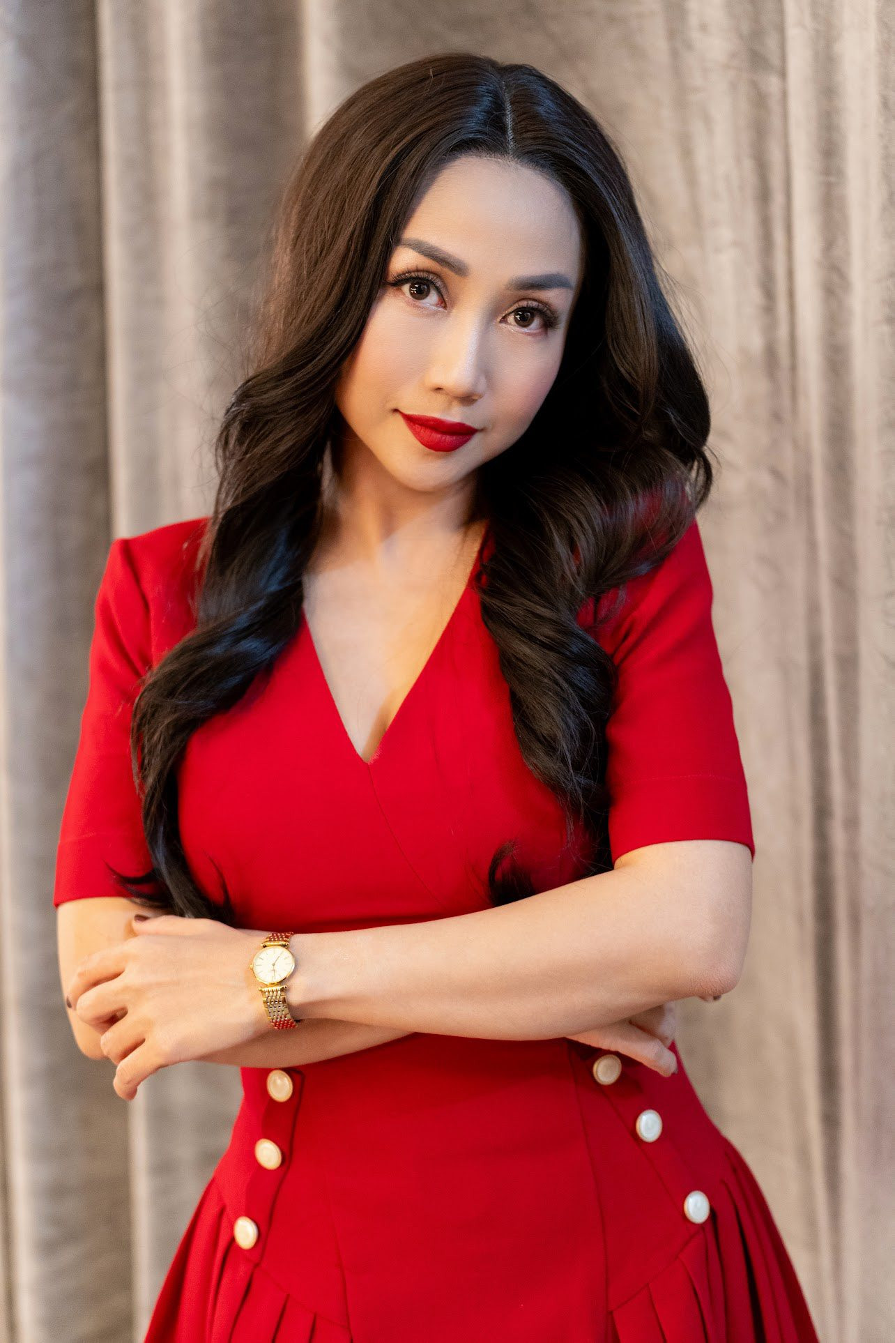 Ốc Thanh Vân gây chú ý với làn da nâu và đầm đỏ tại sự kiện ra mắt phim - Ảnh 8.