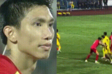 Văn Hậu đăng bài ẩn ý, phản ứng việc trọng tài thổi phạt đền cho tuyển Malaysia?