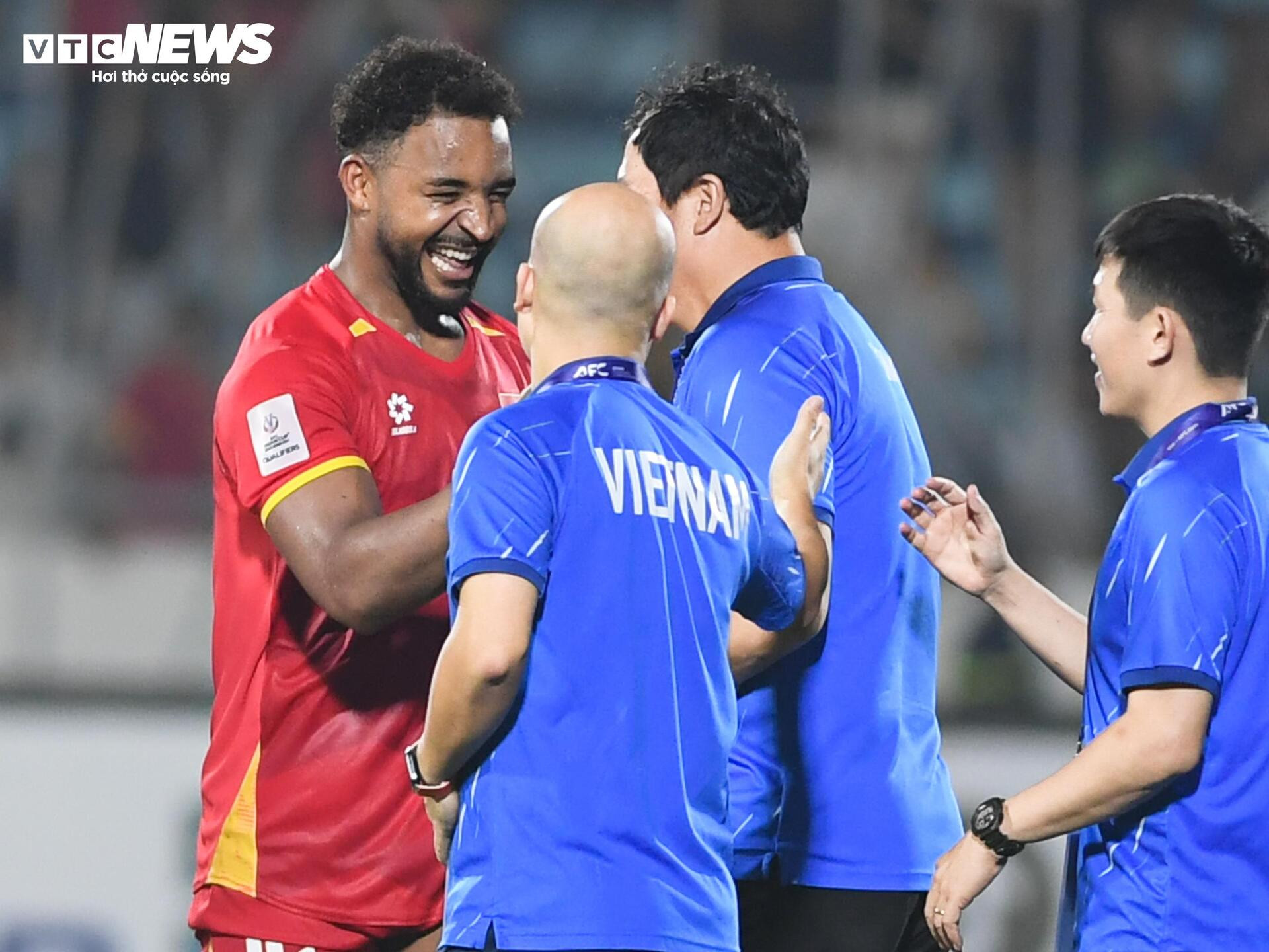 Xuân Son bùng nổ bên Hoàng Hên, HLV Malaysia cũng phải công nhận quá hay - 15