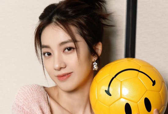 Đúng 12h30 ngày hôm nay, thứ Sáu 10/4/2026, 3 con giáp công việc tấn tới, sỏi đá cũng hóa vàng, cuộc sống viên mãn