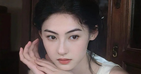 'Minh tinh số 1 showbiz' bất ngờ được tìm kiếm nóng