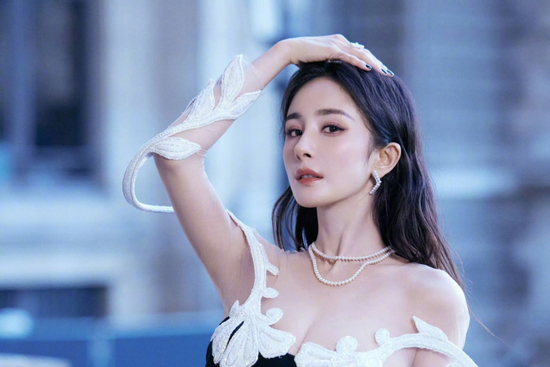 Trong 33 ngày tới, 3 con giáp hưởng Lộc trời ban, muôn vàn điều tốt, cả tiền tài và sự nghiệp đều rộng mở