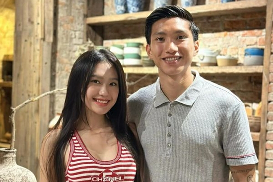 Bức ảnh Đoàn Văn Hậu gặp gỡ Doãn Hải My ngay trước thời điểm đặc biệt được chia sẻ trở lại