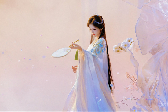 Có bao nhiêu vai tiên tử cứ đưa mỹ nhân này đóng là chuẩn nhất: Đây mới gọi là đẹp không vướng bụi trần