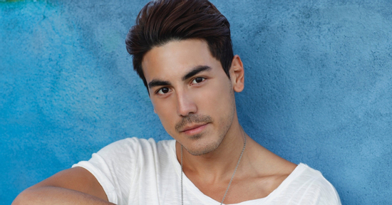 Diễn viên Bạch Tử Hiên nhận 'cơn mưa' lời khen khi lao xuống biển cứu 2 cô gái đuối nước