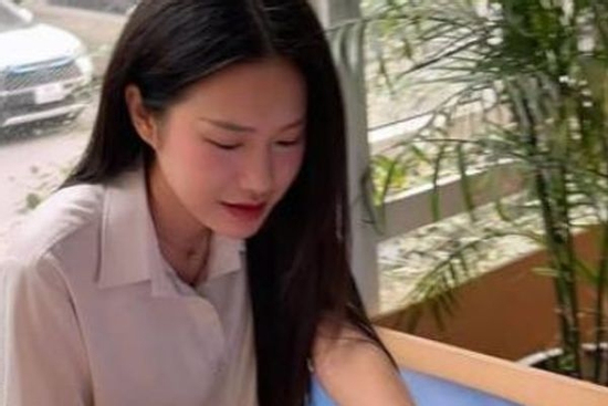 Doãn Hải My với nụ cười gượng gạo ngay lúc này