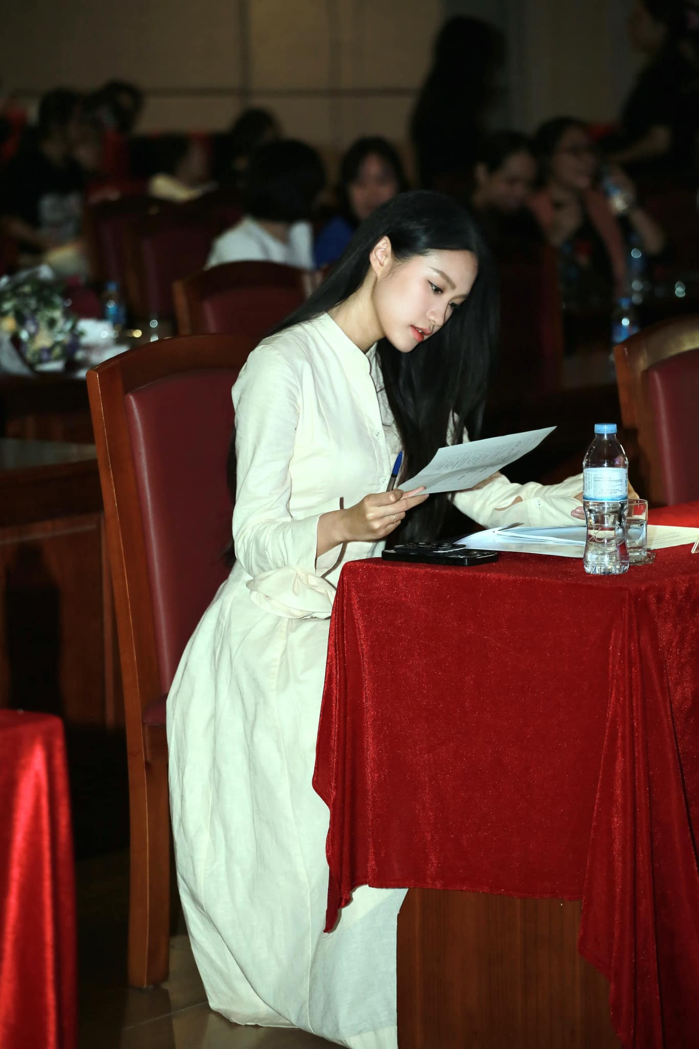 Doãn Hải My xinh đẹp, học thức, EQ cao, đối xử với nhà chồng khéo léo, là người vợ hoàn hảo cỡ nào?插图1 48537005114126405234429907589825257295009756n