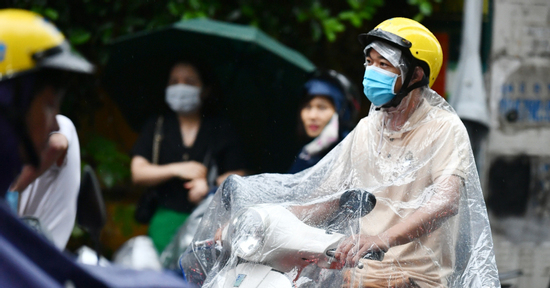 Dự báo thời tiết 13/4/2026: Miền Bắc vẫn nắng nóng chói chang, sắp mưa giông