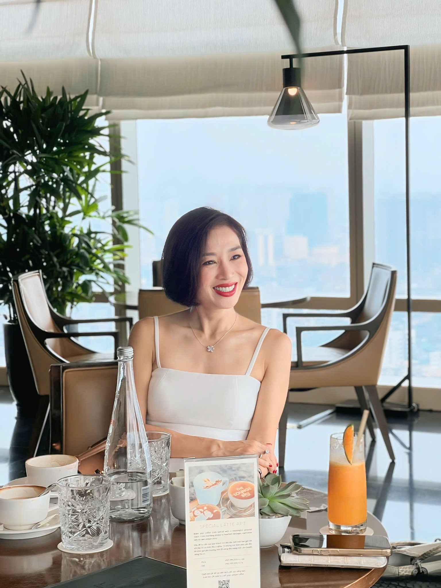 Vẻ ngoài tuổi trung niên của Hoa khôi Thể thao Thu Hương - Ảnh 4.