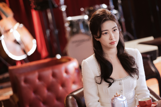 Ai thích drama đừng bỏ qua phim Trung Quốc này: Tổng tài yêu lao công cuốn vô cùng tận, chiếu 1 ngày đạt 5 tỷ view