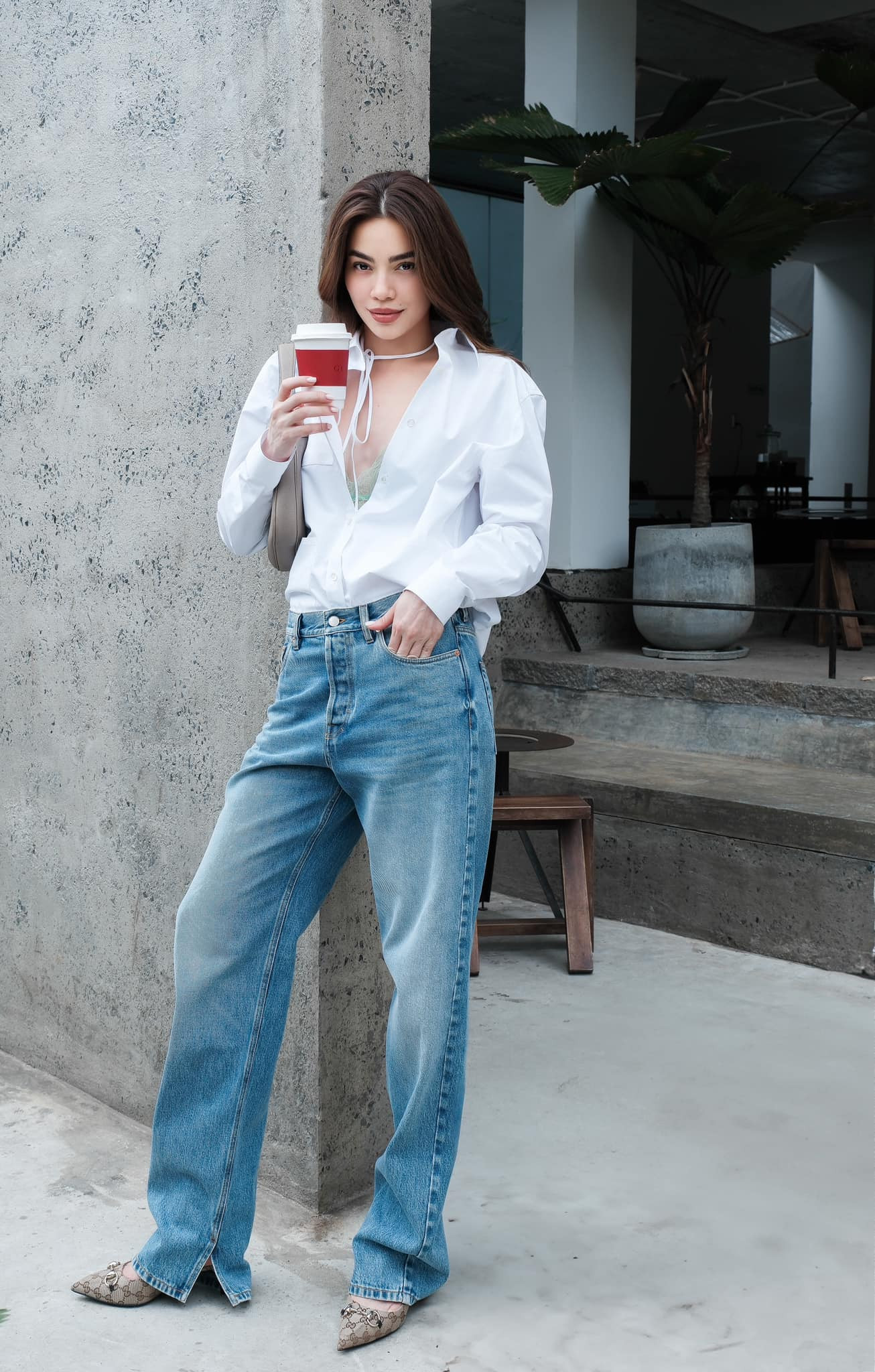 Học Hồ Ngọc Hà cách phối đồ màu trắng, tuổi trung niên cũng áp dụng được  - Ảnh 16.