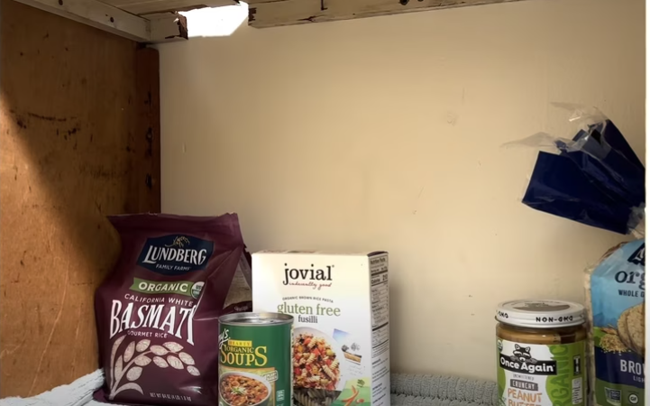 Cô gái Mỹ sống “không giường, không đồ đạc”: Tối giản cực đoan để tiết kiệm nghìn USD mỗi tháng - Ảnh 5.