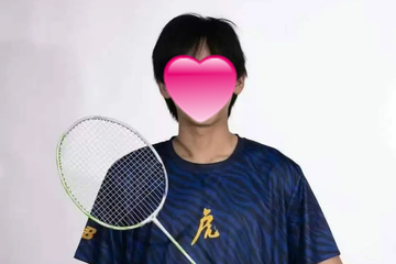 Con trai Lâm Chí Dĩnh gây chú ý với chiều cao nổi bật, gương mặt tuấn tú