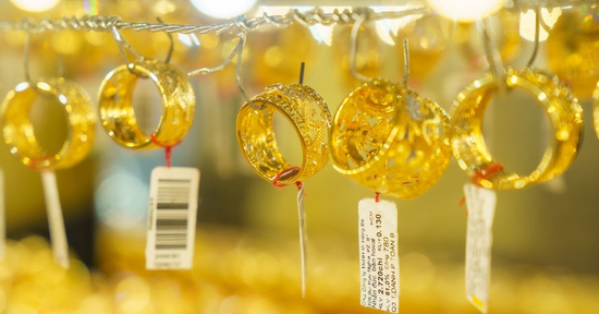 Giá vàng hôm nay 15/4/2026: SJC và nhẫn trơn tăng 'bốc đầu’ tới 2,5 triệu đồng/lượng