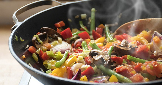 Ăn nhiều rau vẫn không giảm mỡ bụng, bạn đang sai ở đâu?